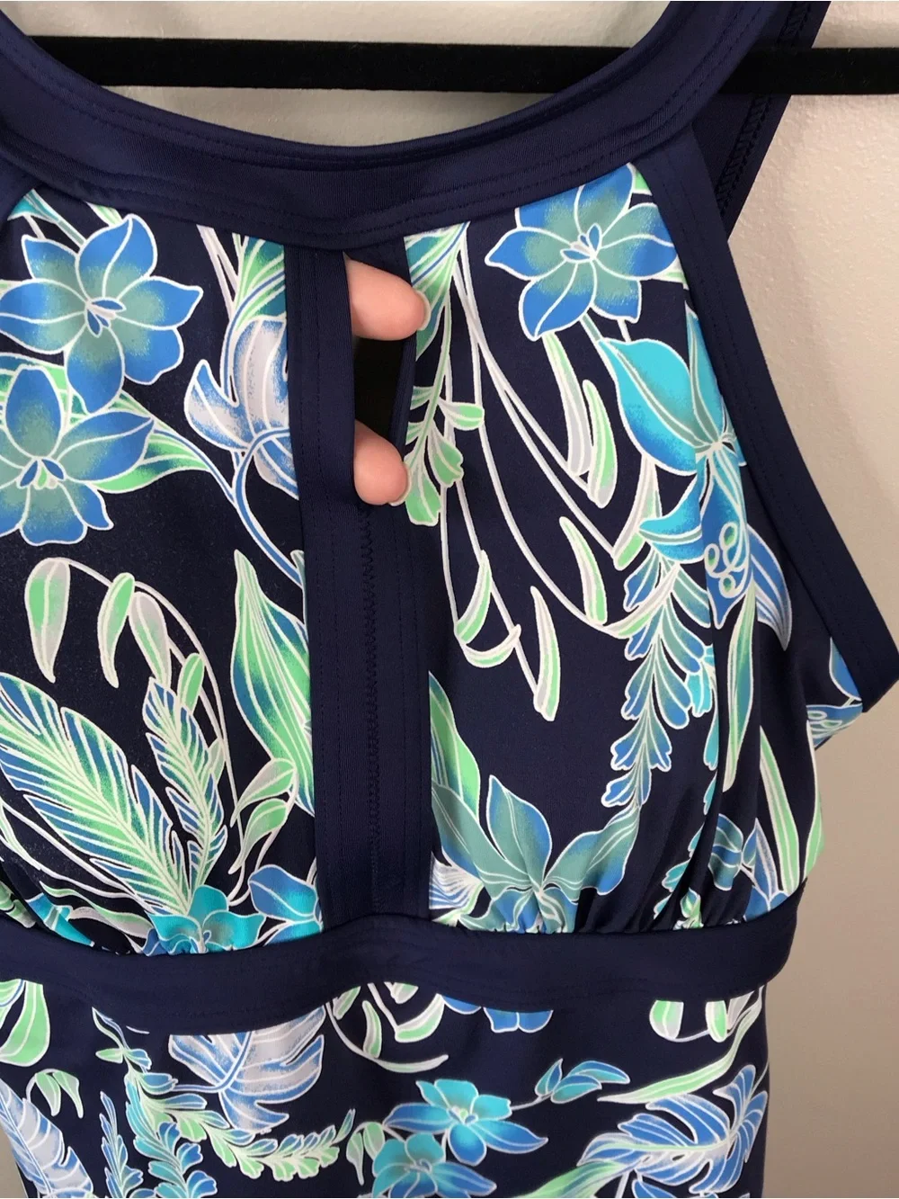Lands' End Navy Floral Tankini Top with Aqua and Light Blue Prints Sz 8 DD